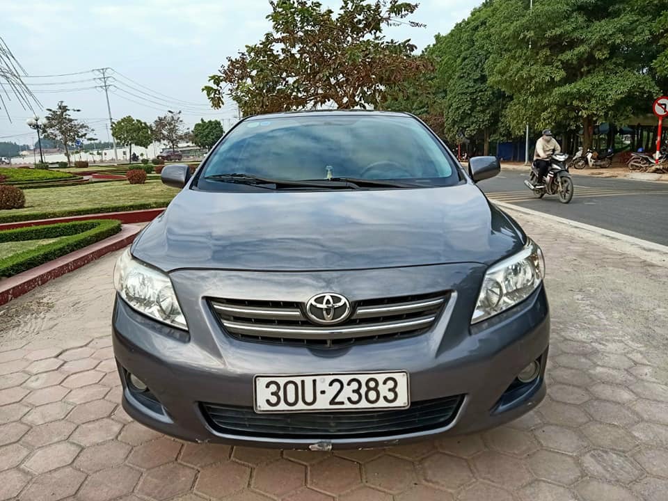 Toyota Corolla nhập từ Nhật Bản hiếm thấy tại Việt Nam